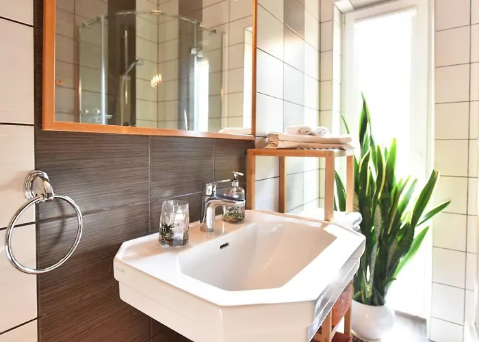 Apartamentai Nr.24 *